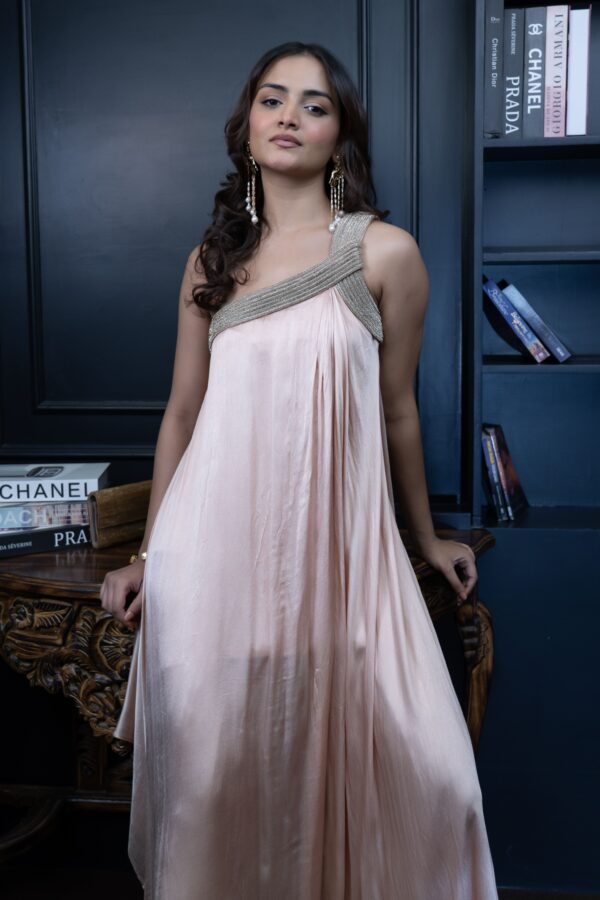 The Knot – Two-Piece Dress with 3D Crystal Embroidery